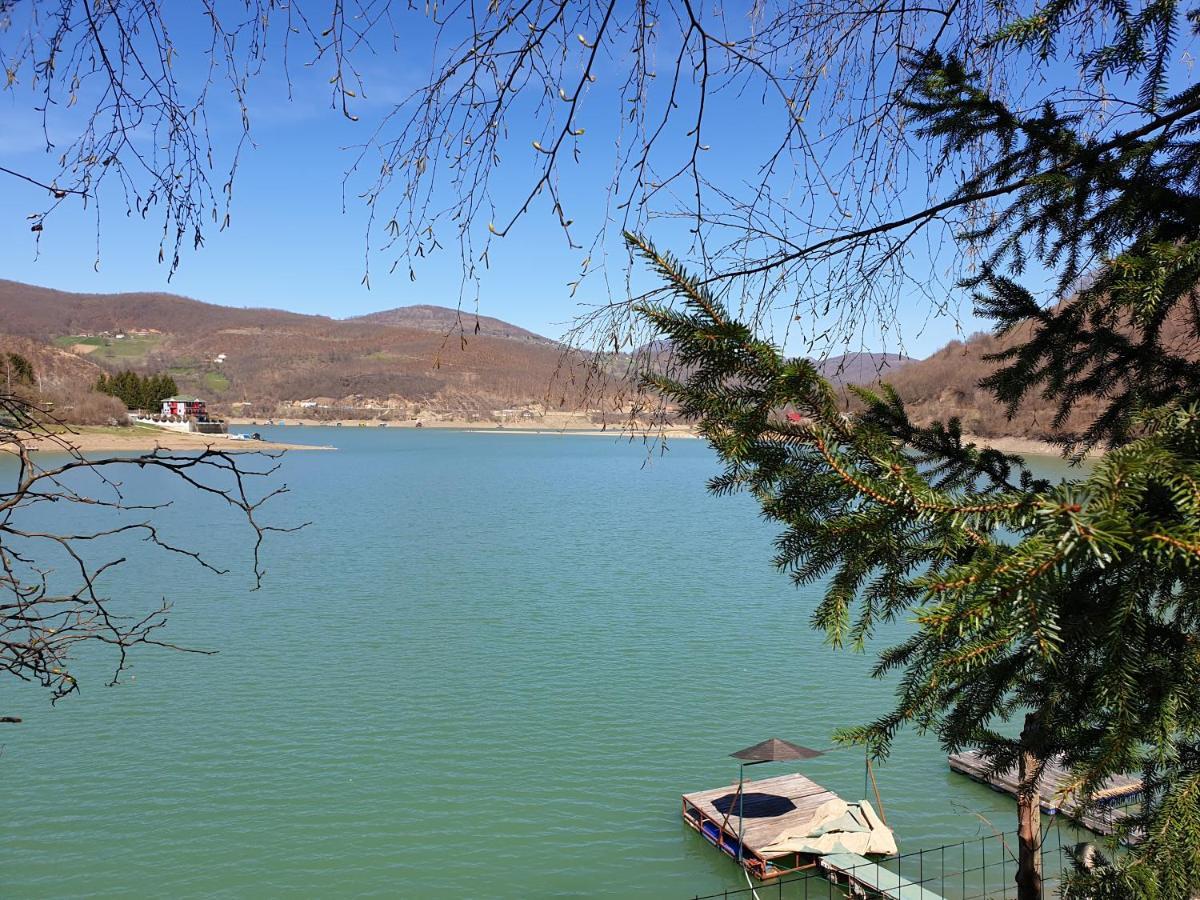 Lake House โนวีปาซาร์ ภายนอก รูปภาพ
